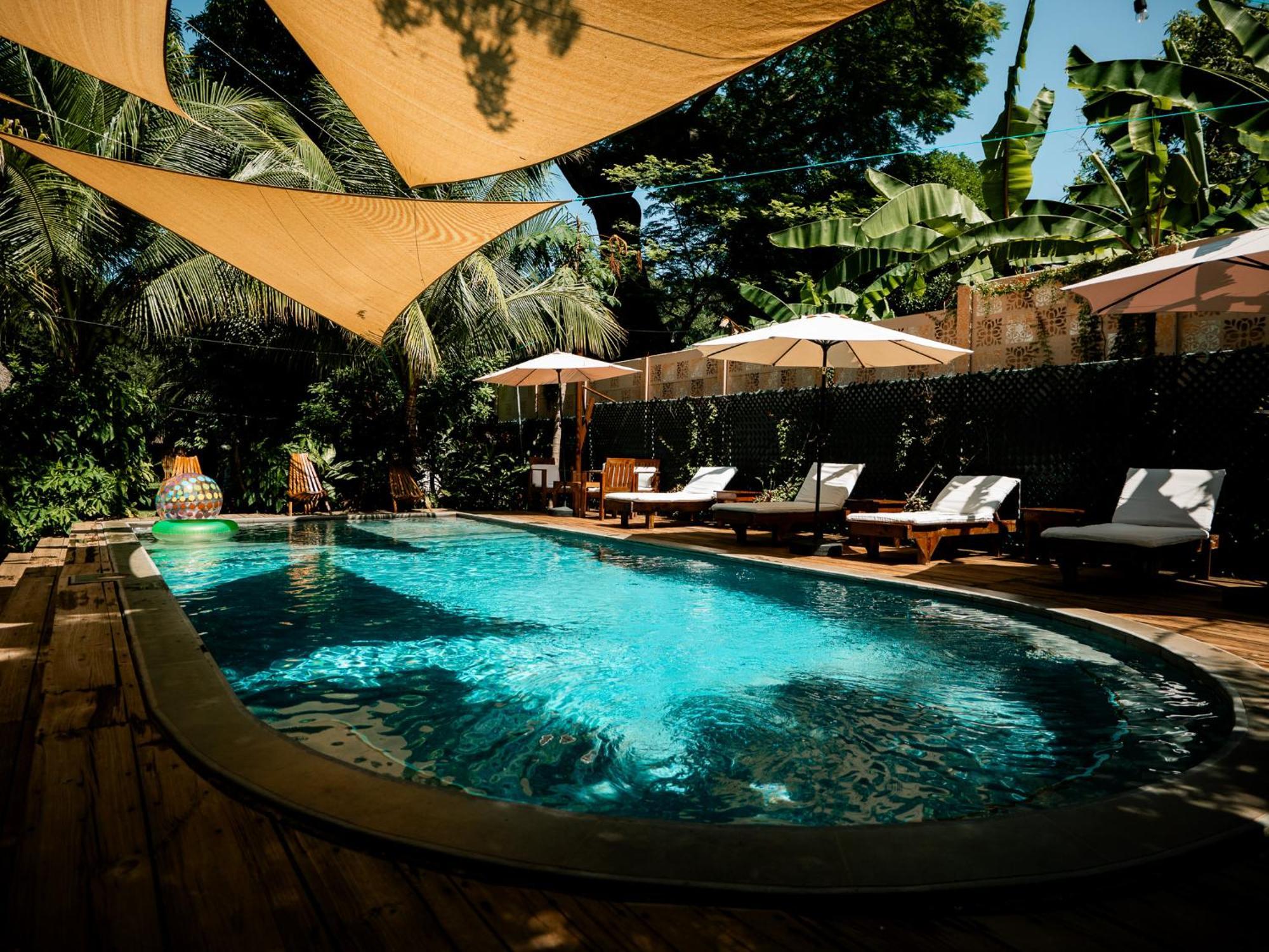Hotel Michanti El Zonte Extérieur photo